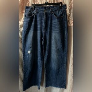 Wax Jean Blue Denim Jeans. Raw frayed hem. Size 13/31